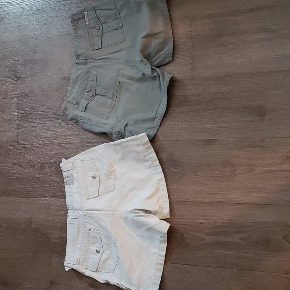 2 pair of Hydraulic shorts - Picture 2 of 3